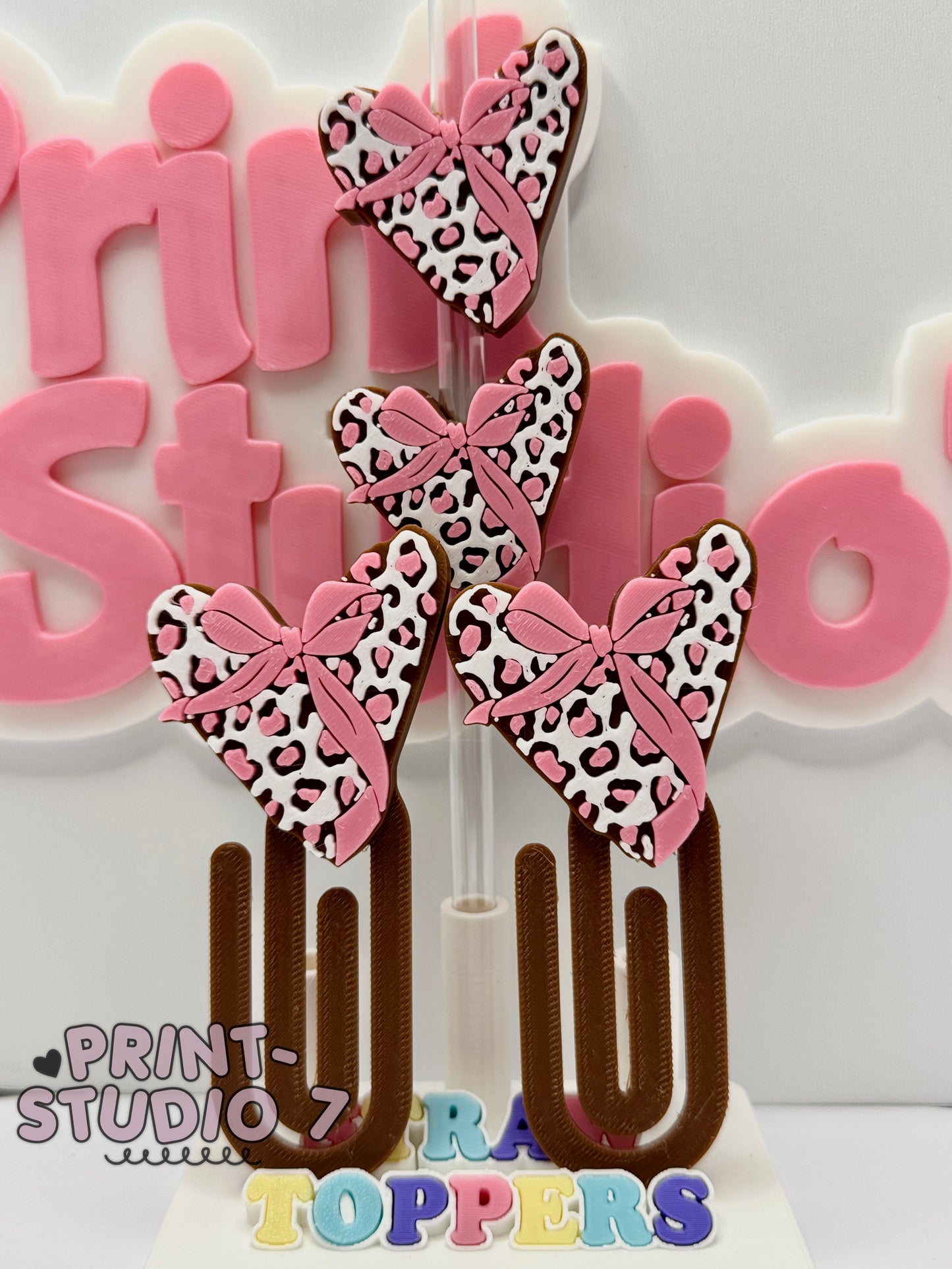 Jumbo Paper Clip 013025-05