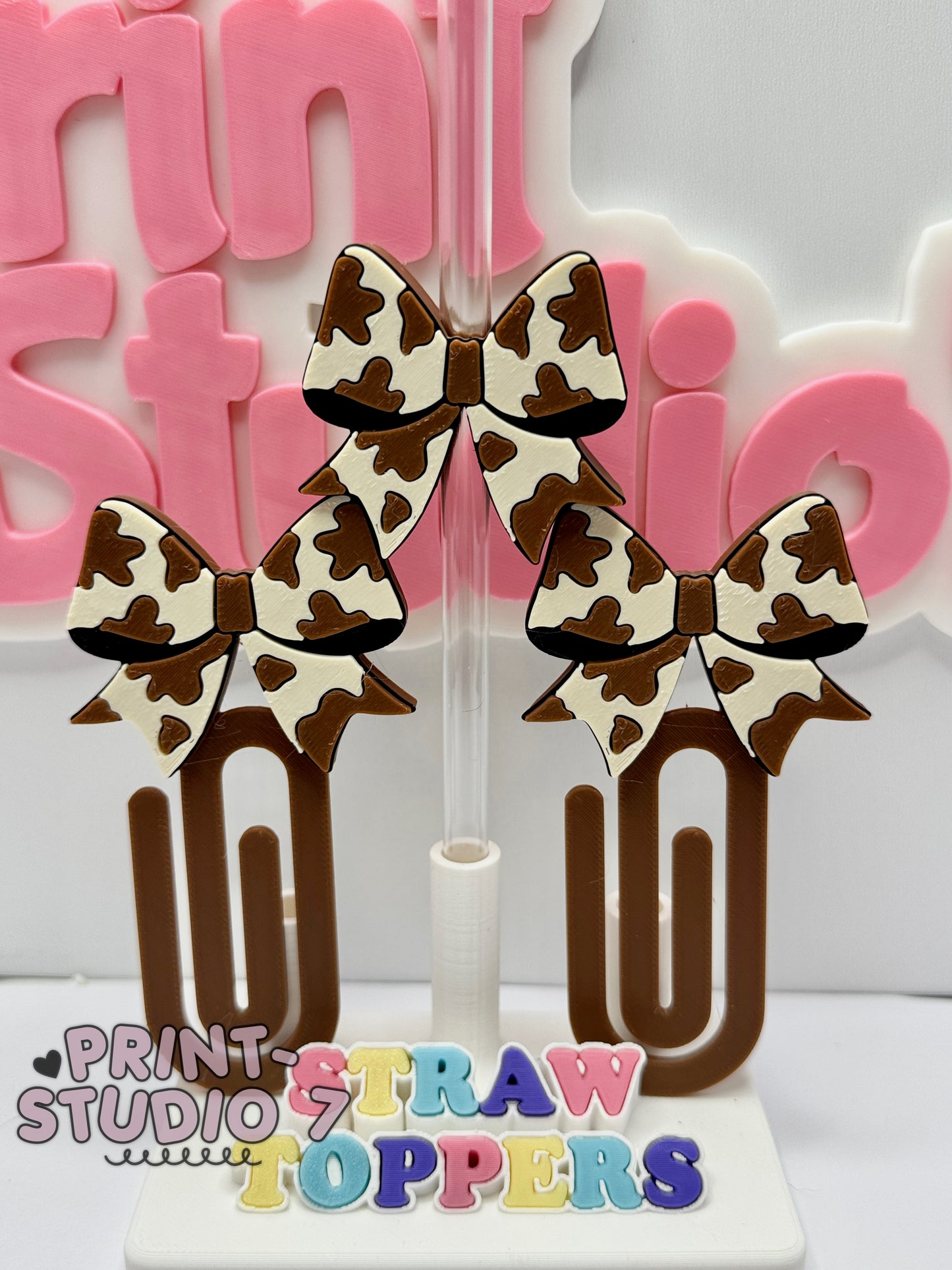 Jumbo Paper Clip 013025-04