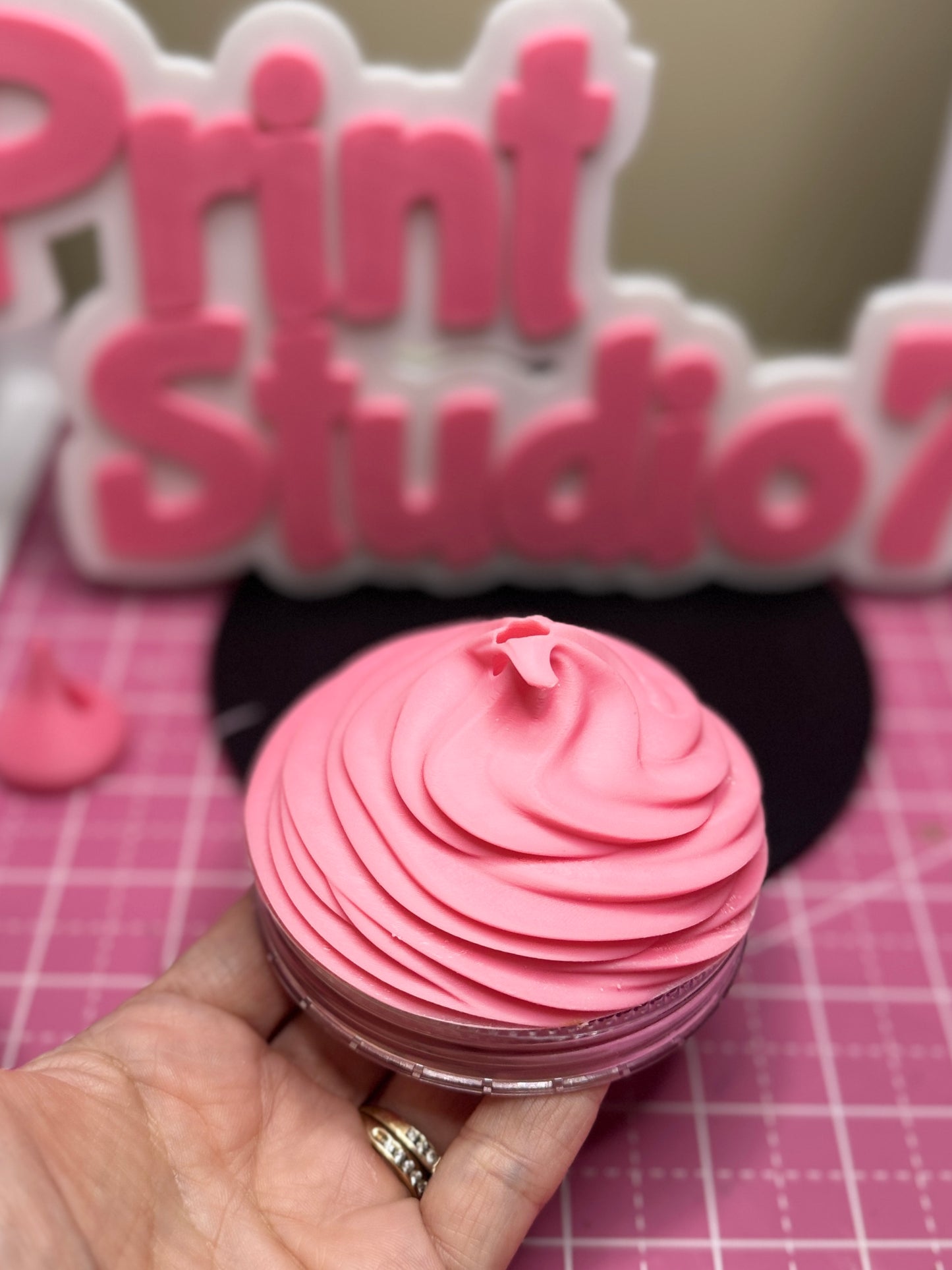 Straw Topper 010126_1