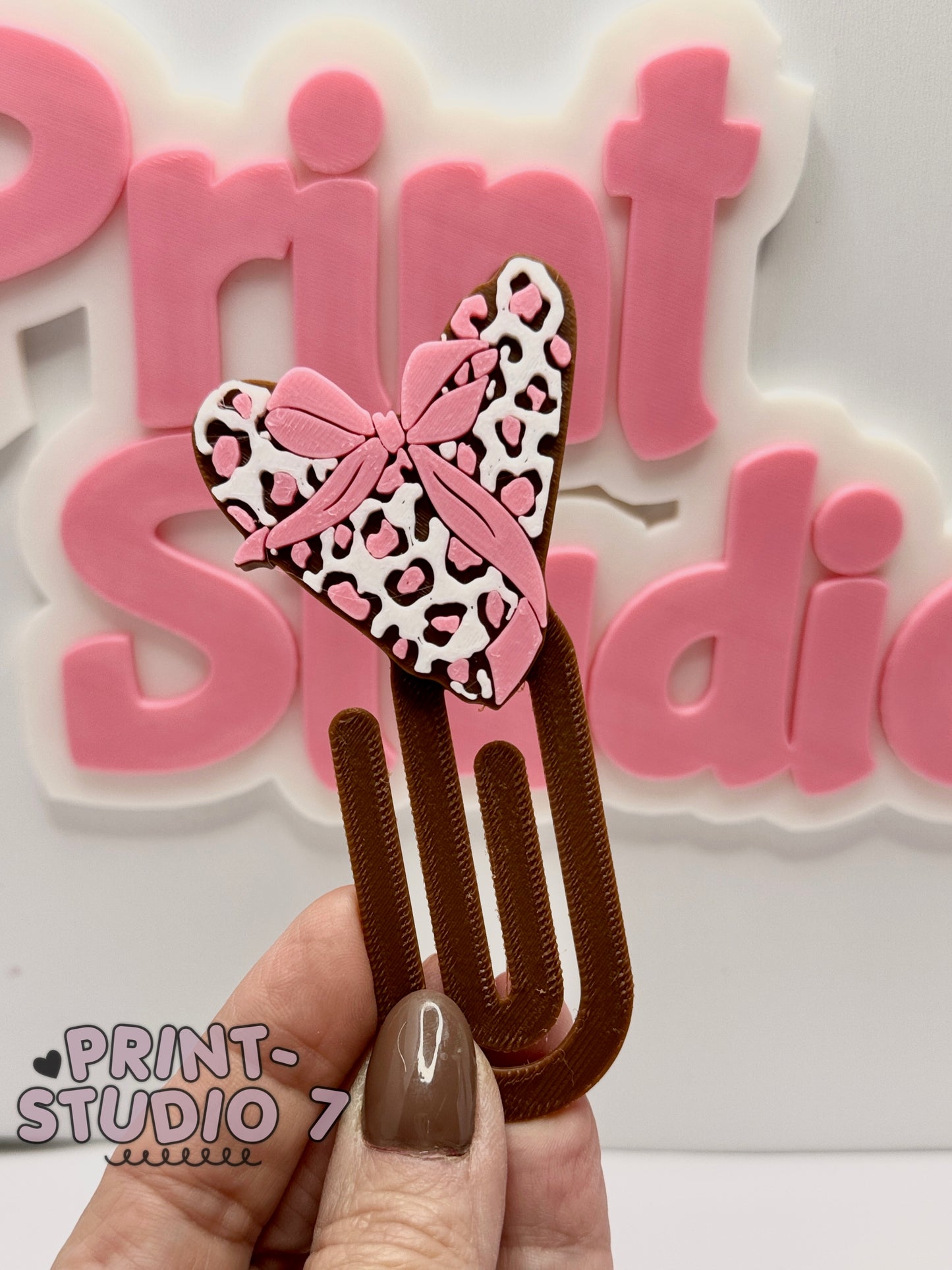 Jumbo Paper Clip 013025-05